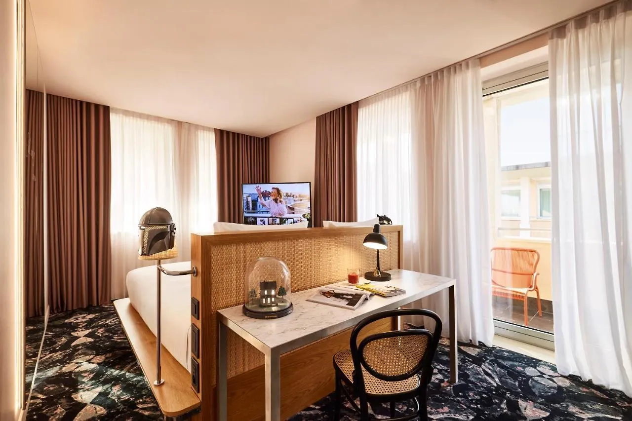 Mama Shelter Roma Otel