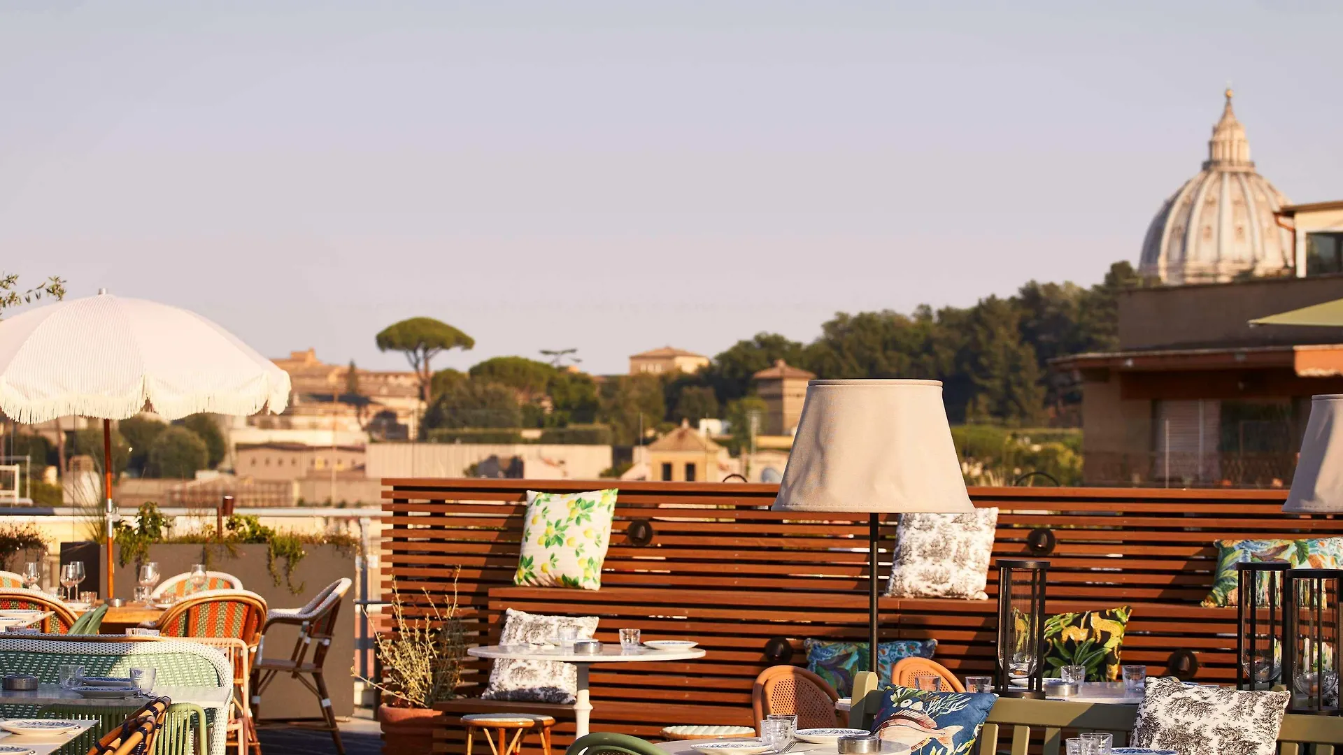 Hotel Mama Shelter Roma 4*, Rom Italien